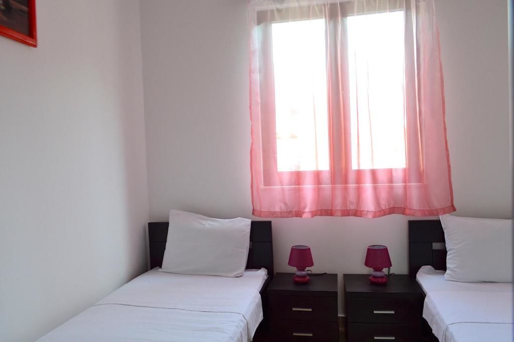 Апартаменты Apartments Risan Club Family Рисан
