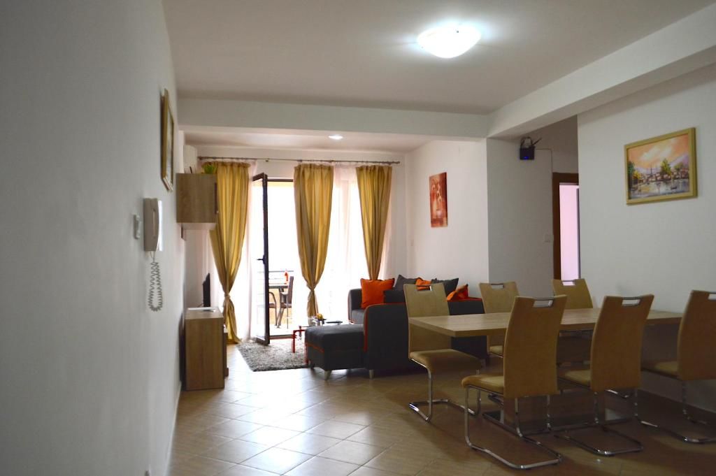 Апартаменты Apartments Risan Club Family Рисан