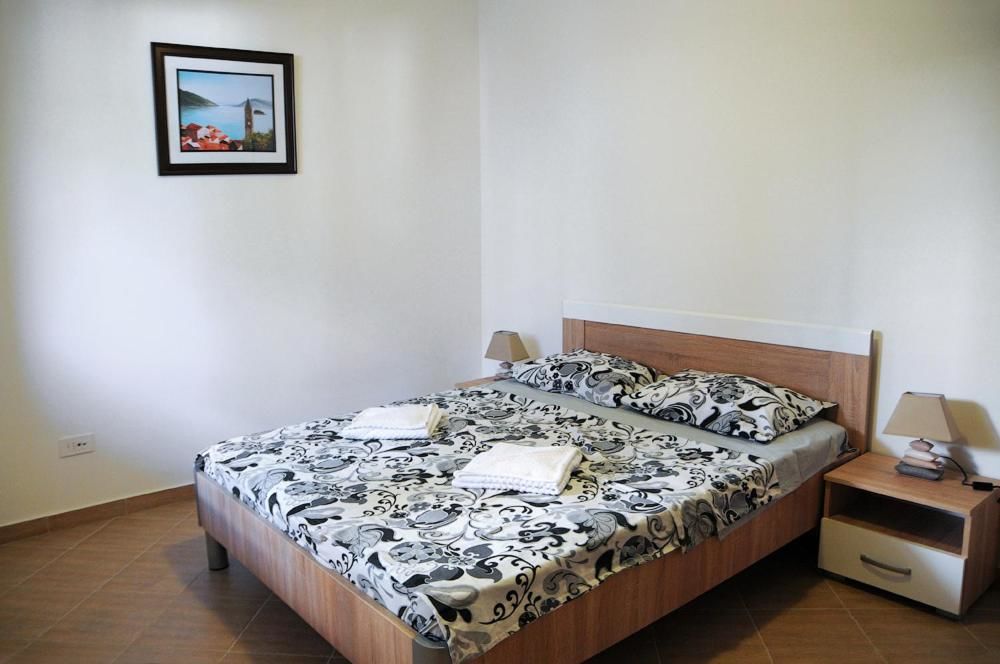 Апартаменты Apartments Risan Club Family Рисан