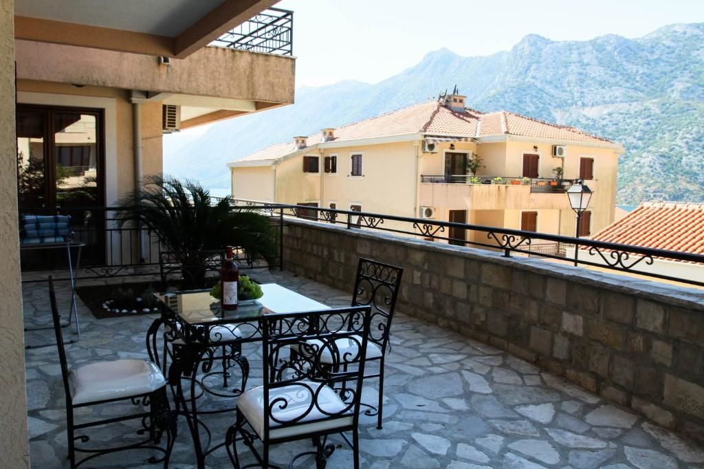 Апартаменты Apartments Risan Club Family Рисан-265
