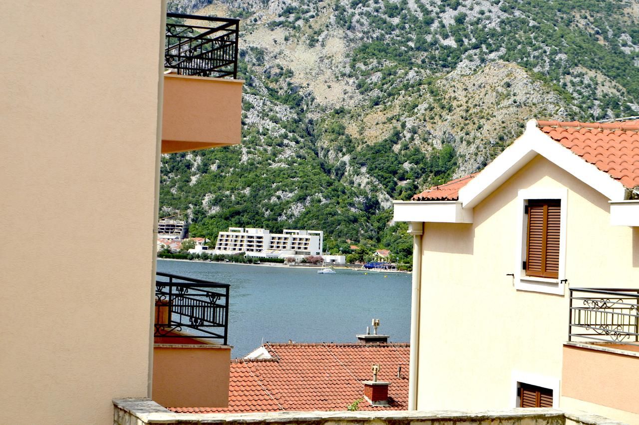 Апартаменты Apartments Risan Club Family Рисан