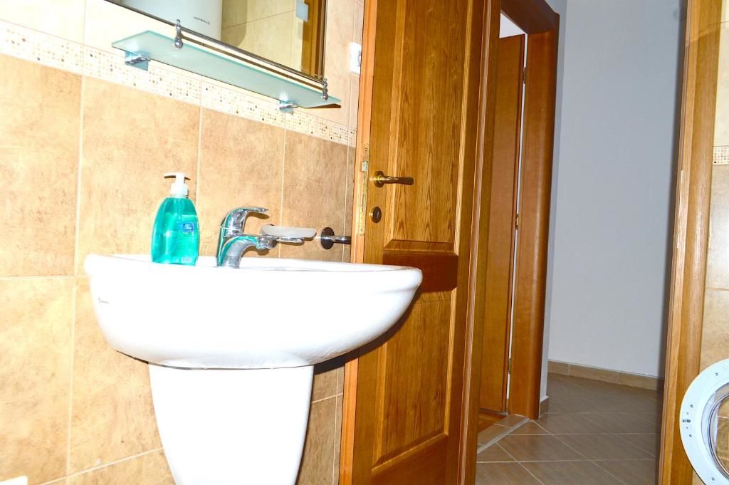 Апартаменты Apartments Risan Club Family Рисан-366