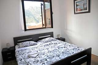 Апартаменты Apartments Risan Club Family Рисан Апартаменты с 2 спальнями-8