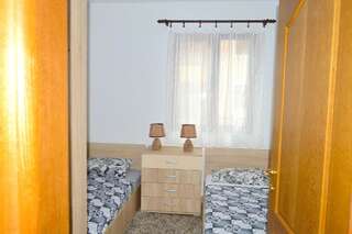 Апартаменты Apartments Risan Club Family Рисан Апартаменты с 3 спальнями-5