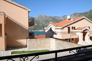Апартаменты Apartments Risan Club Family Рисан Апартаменты с 3 спальнями-37