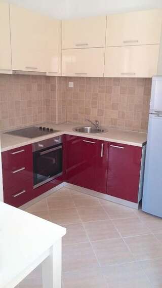 Апартаменты Apartments Risan Club Family Рисан Апартаменты - 1-й этаж-5