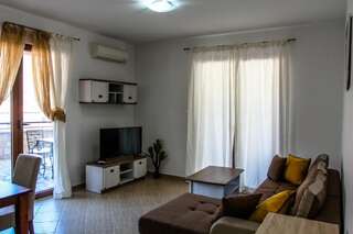 Апартаменты Apartments Risan Club Family Рисан Апартаменты - 1-й этаж-3