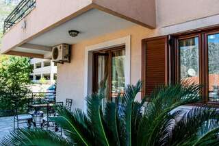 Апартаменты Apartments Risan Club Family Рисан Апартаменты - 1-й этаж-21