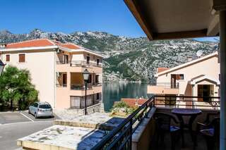 Апартаменты Apartments Risan Club Family Рисан Апартаменты-1