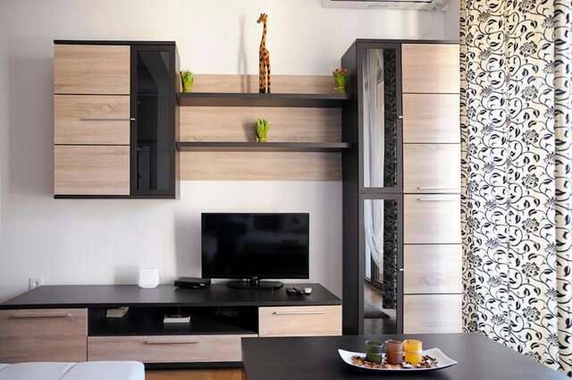 Апартаменты Apartments Risan Club Family Рисан-102