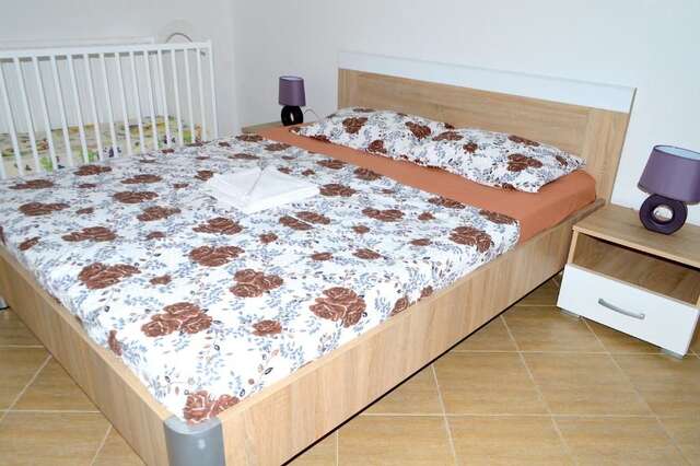Апартаменты Apartments Risan Club Family Рисан-133