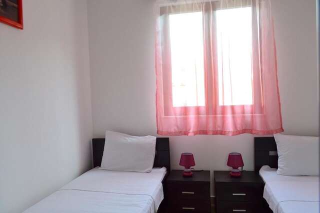 Апартаменты Apartments Risan Club Family Рисан-138