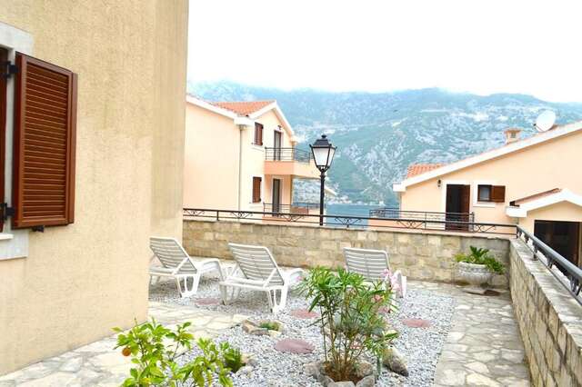 Апартаменты Apartments Risan Club Family Рисан-146