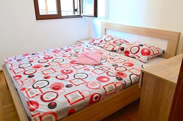 Апартаменты Apartments Risan Club Family Рисан-194