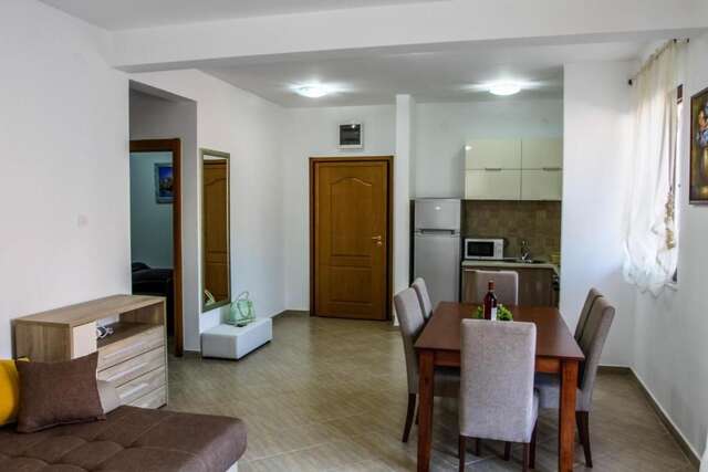 Апартаменты Apartments Risan Club Family Рисан-249