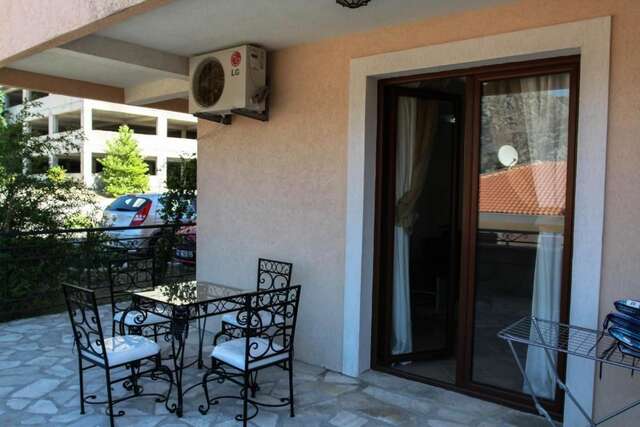 Апартаменты Apartments Risan Club Family Рисан-271