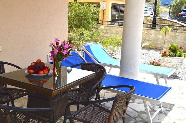 Апартаменты Apartments Risan Club Family Рисан-32