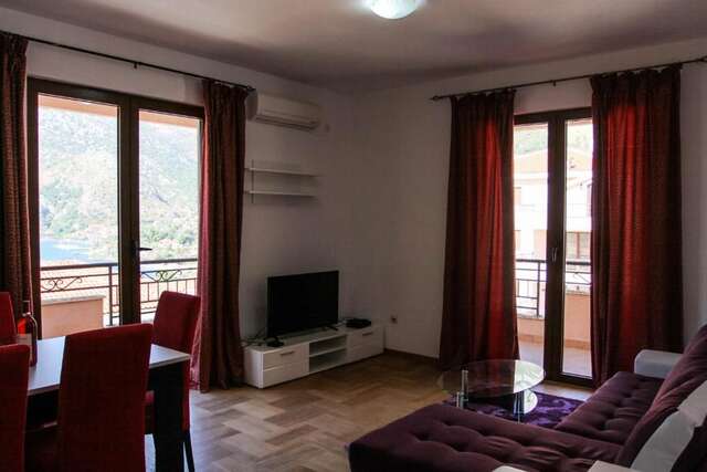 Апартаменты Apartments Risan Club Family Рисан-302