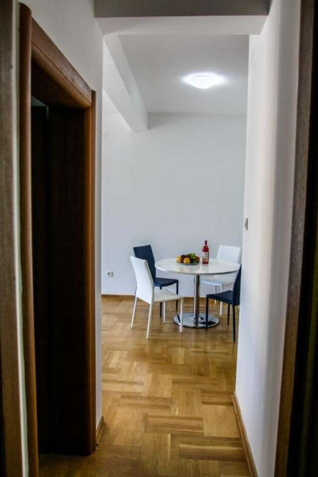 Апартаменты Apartments Risan Club Family Рисан-327