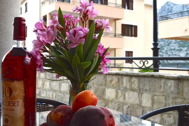 Апартаменты Apartments Risan Club Family Рисан-38