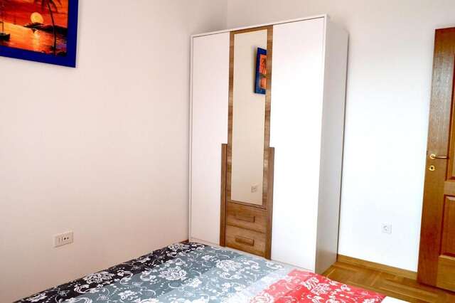 Апартаменты Apartments Risan Club Family Рисан-369