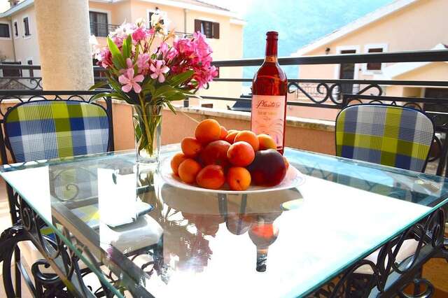 Апартаменты Apartments Risan Club Family Рисан-372