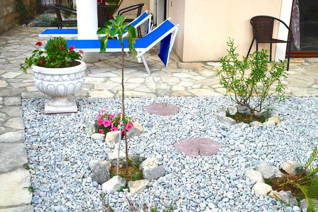 Апартаменты Apartments Risan Club Family Рисан-73