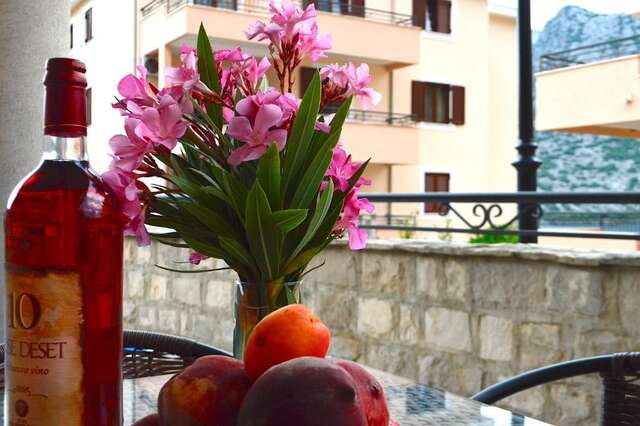 Апартаменты Apartments Risan Club Family Рисан-76